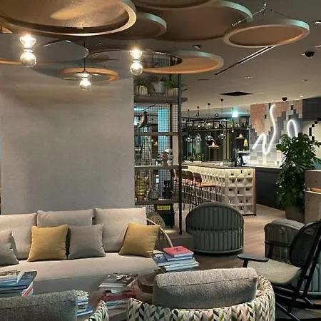 Motel One Wien-Donau City-2